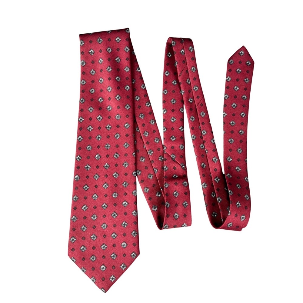 Career Cravats Mens Burgundy Red Geometric Diamond Pattern Polyester Necktie